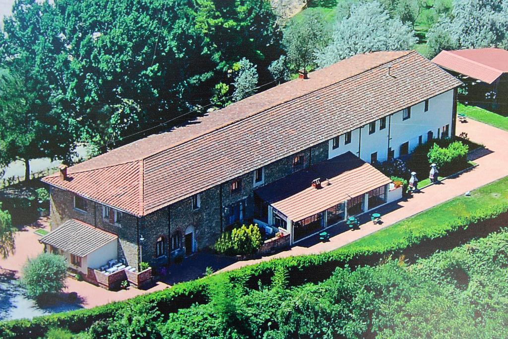 לורו צ'יופנה Agriturismo Antico Borgo Poggitazzi מראה חיצוני תמונה